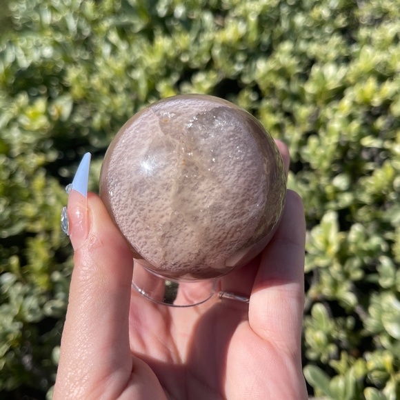 Tan Fluorite With Purple Banding 11 Oz Sphere Holder Included - Picture 1 of 6